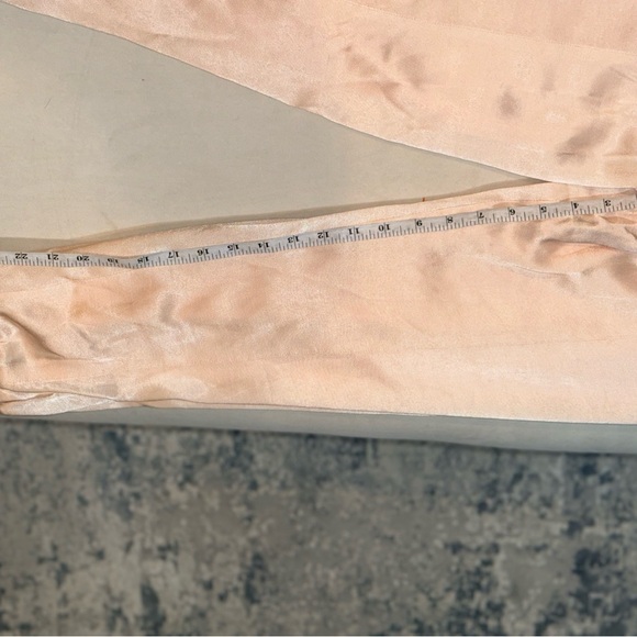 NBD x REVOLVE Alliah Champagne Satin High Waist Dress Pants shiny - Picture 4 of 12